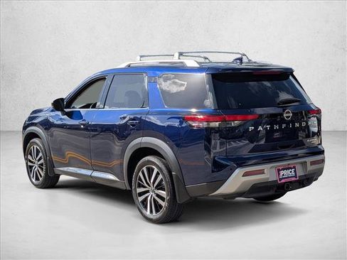 Used 2023 Nissan Pathfinder Platinum w/ Cargo Package AWD/4WD image 8
