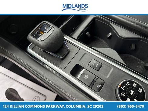 Used 2022 Nissan Pathfinder SV AWD/4WD image 33