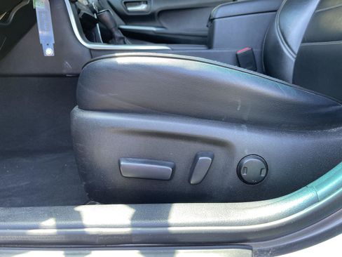 Used 2015 Toyota Camry XLE FWD image 13