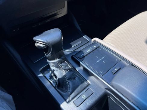 Used 2020 Lexus ES 350 w/ Accessory Package 2 FWD image 42
