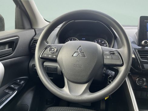 Used 2023 Mitsubishi Eclipse Cross LE AWD/4WD image 25