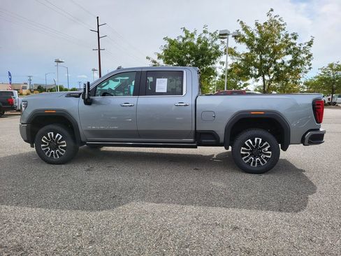 Used 2024 GMC Sierra 2500 Denali Ultimate w/ Max Trailering Package image 48