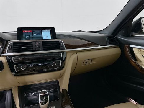 Used 2018 BMW 328d xDrive Sedan image 20