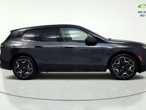 Used 2024 BMW iX xDrive50 w/ Sport Package AWD/4WD image 14