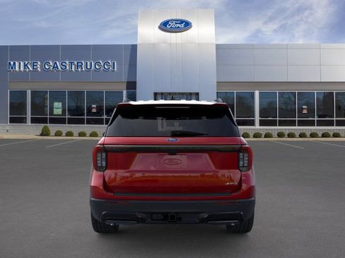 New 2026 Ford Explorer ST-Line w/ ST-Line Street Pack AWD/4WD image 5
