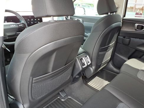 New 2026 Kia Sorento LX FWD image 10