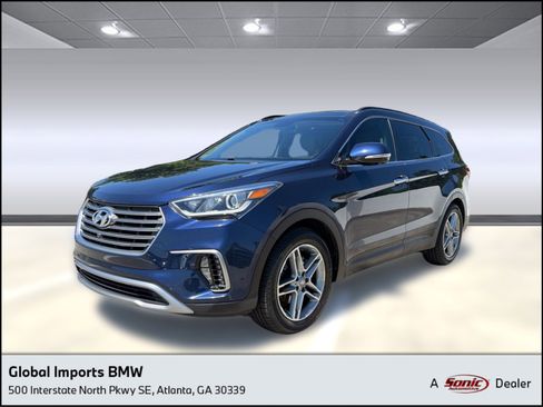 Used 2017 Hyundai Santa Fe SE w/ Cargo Package FWD image 1