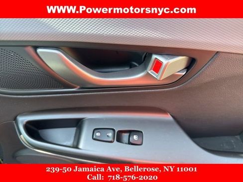 Used 2021 Hyundai Kona Limited AWD/4WD image 14