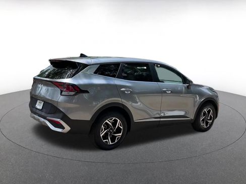 Used 2025 Kia Sportage LX FWD image 15