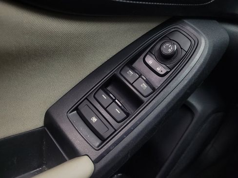 Used 2019 Subaru Impreza 2.0i AWD/4WD image 27
