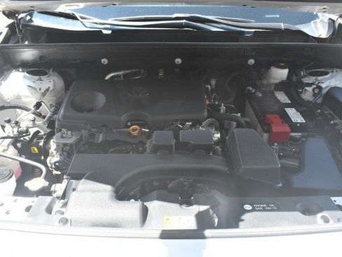 Certified 2024 Toyota RAV4 LE AWD/4WD image 29