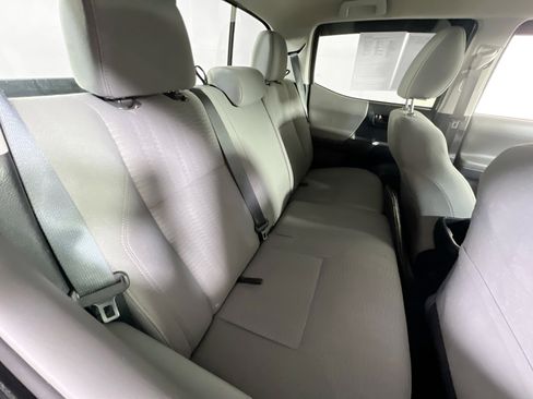 Used 2018 Toyota Tacoma SR5 image 24