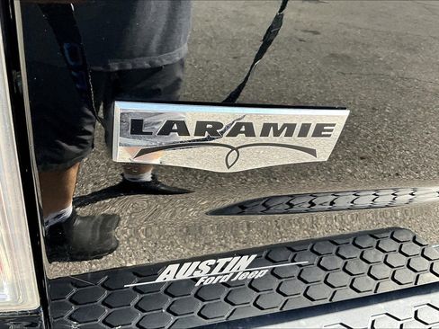 Used 2016 RAM 1500 Laramie image 27