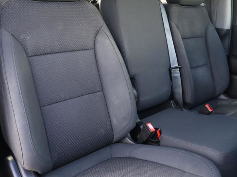 Used 2021 Chevrolet Silverado 1500 Custom image 17