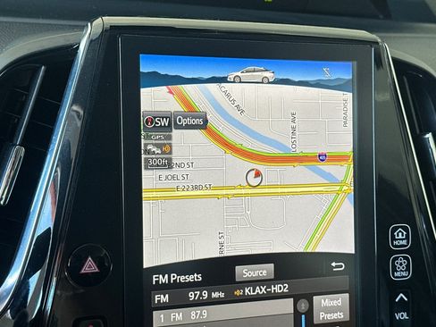 Certified 2022 Toyota Prius Prime XLE FWD image 17