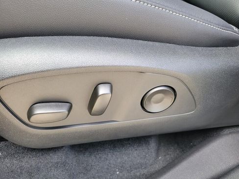 New 2026 Chevrolet Traverse LT w/ Driver Confidence Package image 21