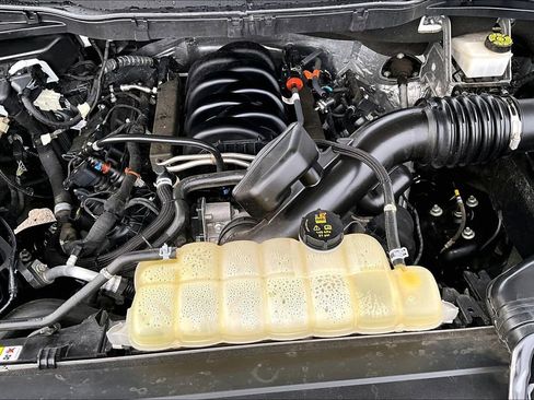 Used 2023 Ford F150 Lariat image 32