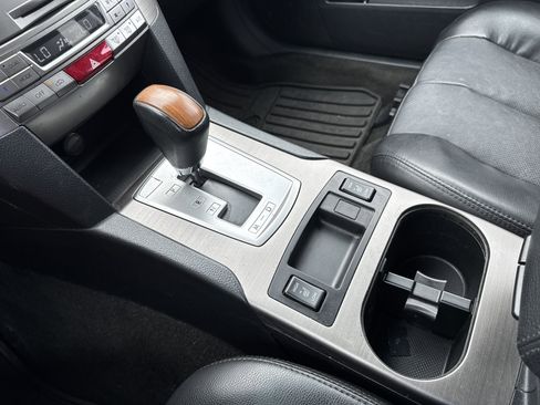 Used 2014 Subaru Outback 2.5i Limited w/ Moonroof Package image 21