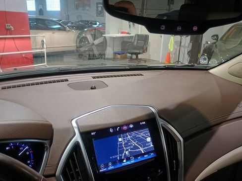 Used 2015 Cadillac SRX Premium image 19