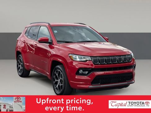 Used 2022 Jeep Compass Limited AWD/4WD image 5