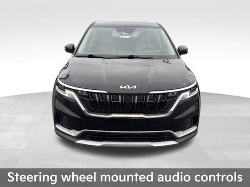 Used 2024 Kia Carnival LX image 11