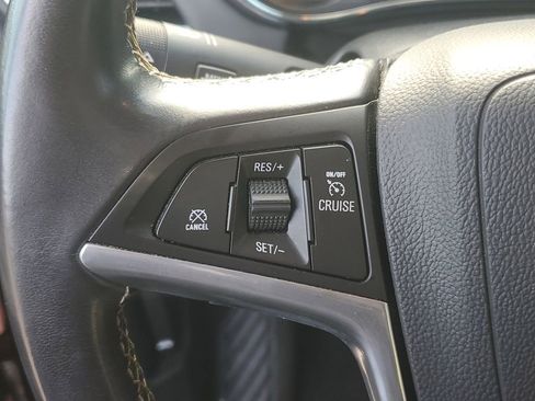 Used 2022 Buick Encore Preferred w/ Safety Package image 24