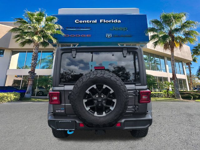 Used 2024 Jeep Wrangler Unlimited Rubicon 4xe w/ Convenience Group AWD/4WD image 5