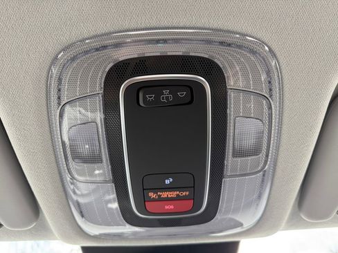 Certified 2025 Hyundai Kona SE image 26