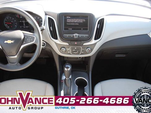Used 2020 Chevrolet Equinox LS image 26