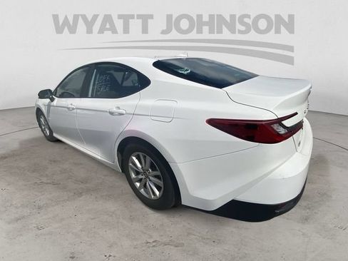 Used 2025 Toyota Camry LE FWD image 6