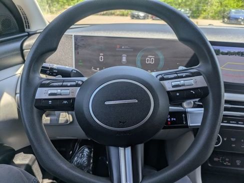 Used 2025 Hyundai Tucson Blue AWD/4WD image 19