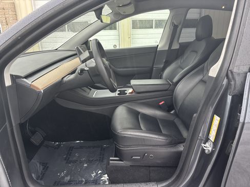 Used 2021 Tesla Model Y 2WD image 15