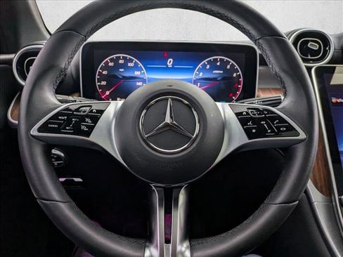 Certified 2025 Mercedes-Benz GLC 300 image 12