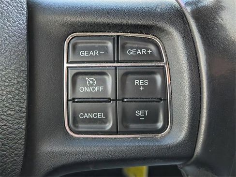 Used 2019 RAM 1500 Classic SLT w/ Luxury Group image 23