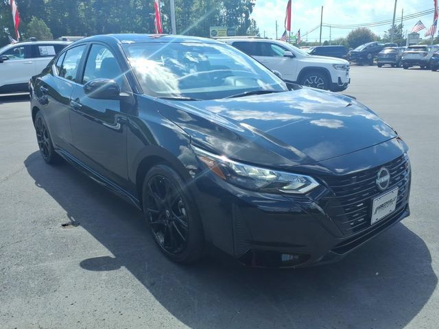 Used 2025 Nissan Sentra SR w/ Midnight Edition FWD image 1