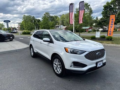 Used 2023 Ford Edge SEL w/ Convenience Package AWD/4WD image 4
