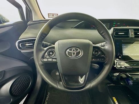 Used 2019 Toyota Prius XLE image 14