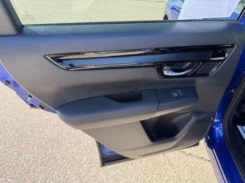 Used 2024 Honda CR-V Sport Touring image 13