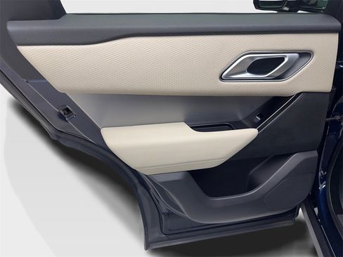 Used 2022 Land Rover Range Rover Velar R-Dynamic S image 38