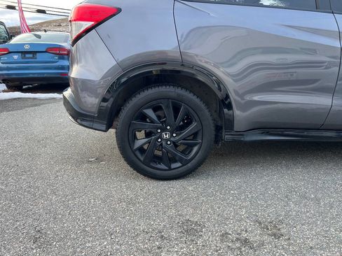 Used 2022 Honda HR-V Sport image 32