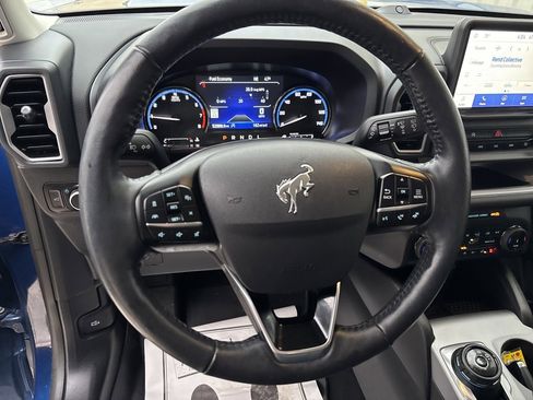 Used 2023 Ford Bronco Sport Outer Banks w/ Tech Package image 17