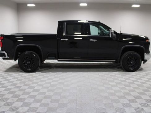 Used 2024 Chevrolet Silverado 2500 LTZ w/ LTZ Convenience Package image 13