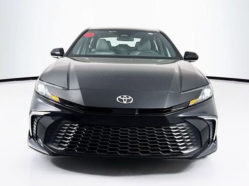 New 2026 Toyota Camry SE image 2