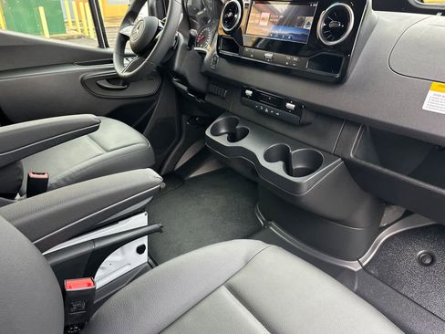 New 2026 Mercedes-Benz Sprinter 2500 image 15