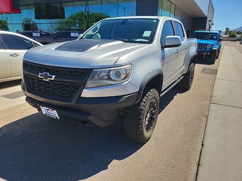 Used 2019 Chevrolet Colorado ZR2 image 3