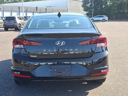 Used 2019 Hyundai Elantra Value Edition w/ Cargo Package FWD image 5