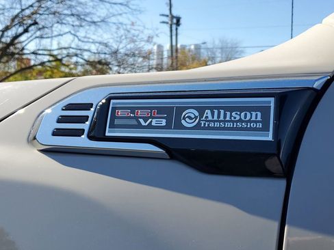 New 2026 GMC Sierra 2500 SLE w/ SLE Value Package; image 7