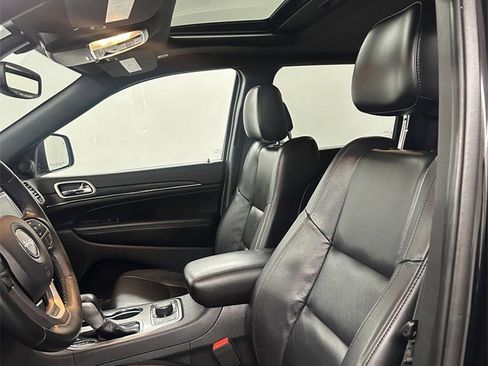 Used 2020 Jeep Grand Cherokee Limited w/ Premium Lighting Group image 13