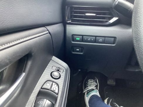 Used 2024 Nissan Sentra SV image 17