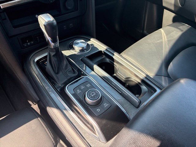 Used 2024 Nissan Armada SV AWD/4WD image 25